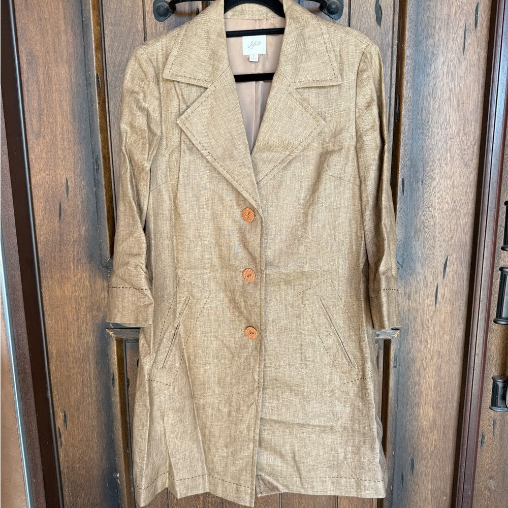 J. Jill Tan Trench Coat 100%Linen has beautiful stitching